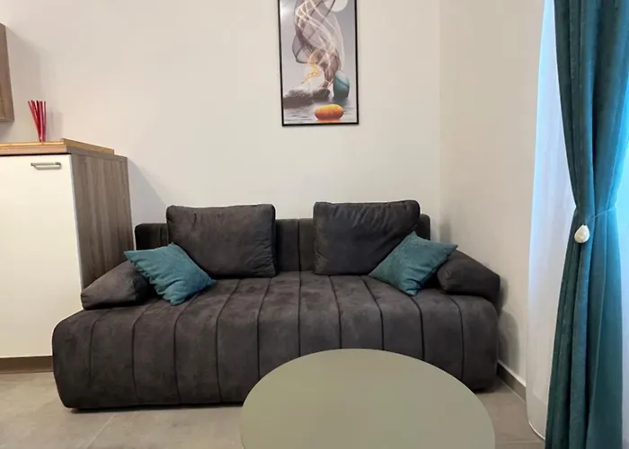 Viola, Apartament